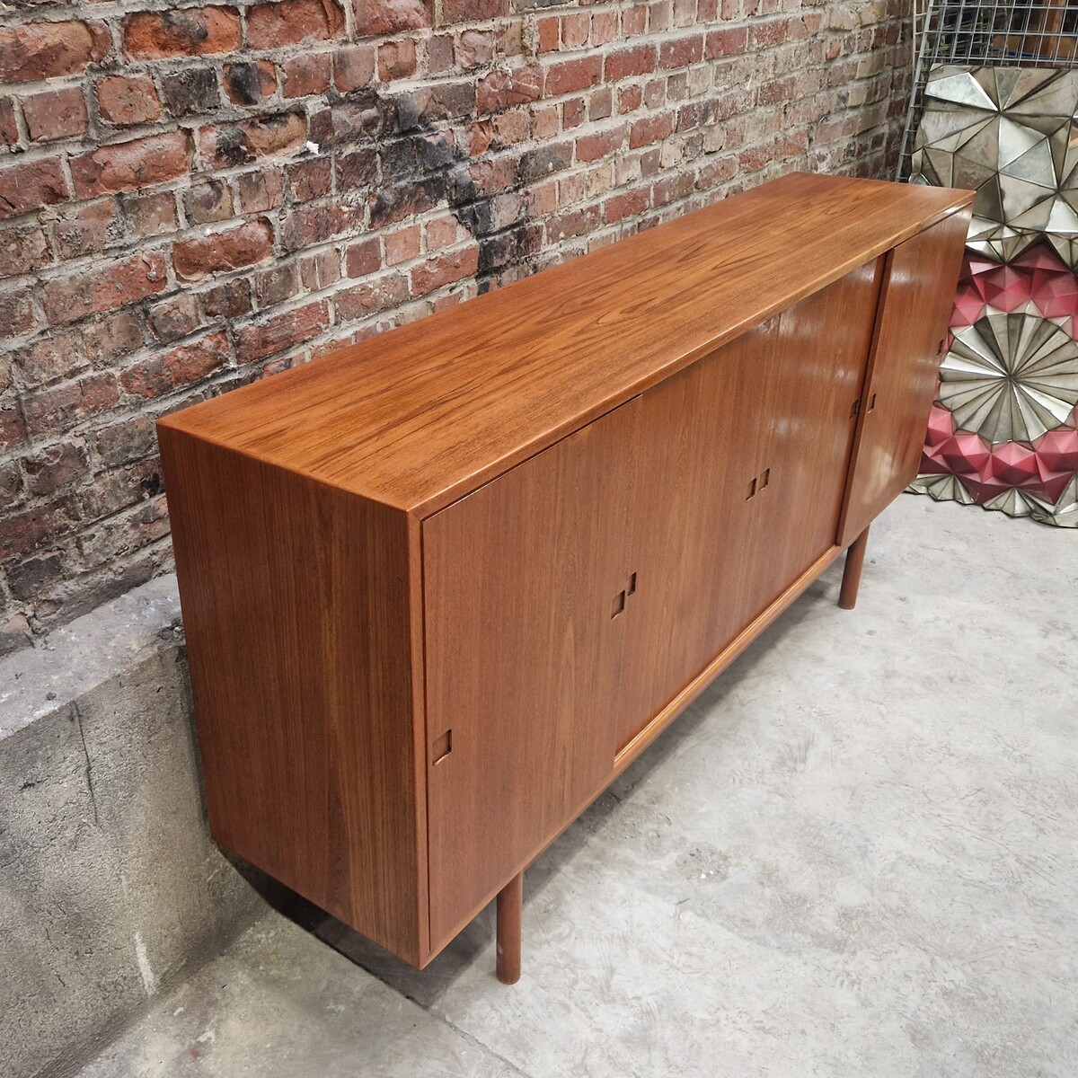 Very low teak vintage danish sideboard, ideal flat screen cabinet, 2 sliding doors, 6 drawers