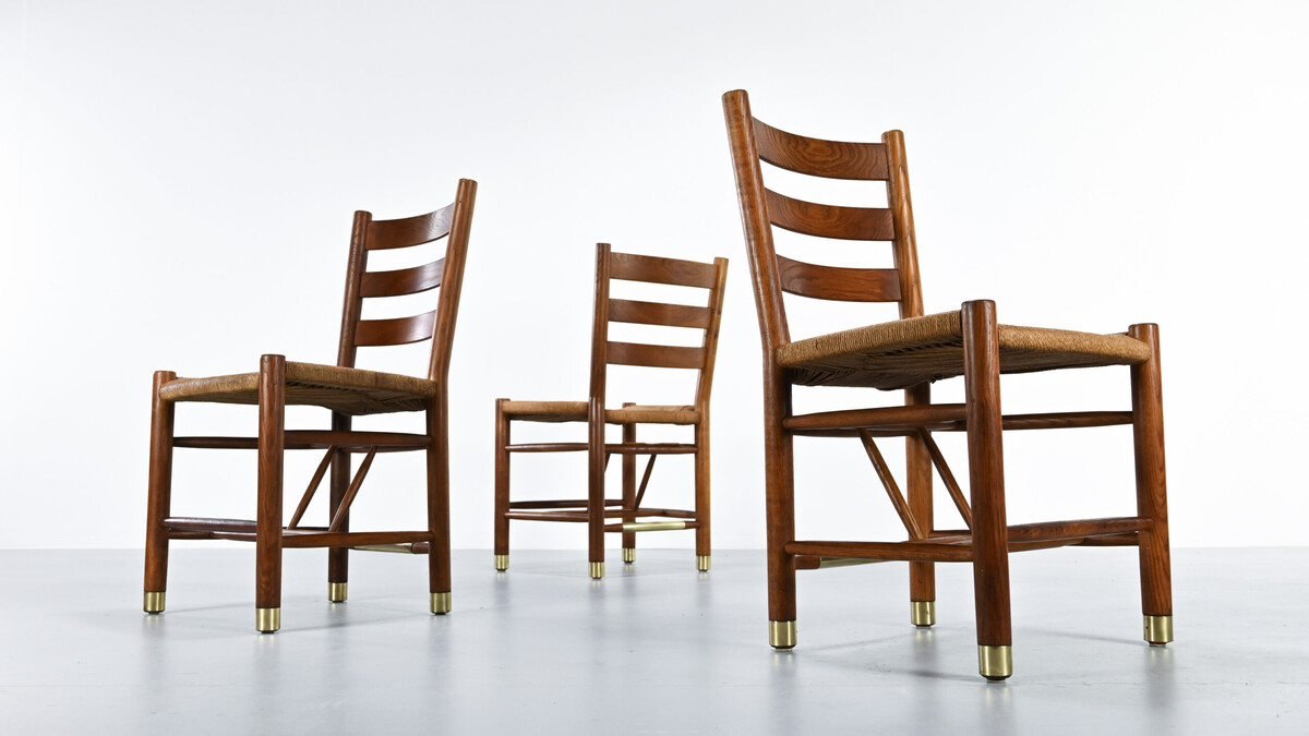 Viggo Hardie-Fischer, set of 6 Danish “Church Chairs” in oak for Sorø Møbelfabrik. 1950s