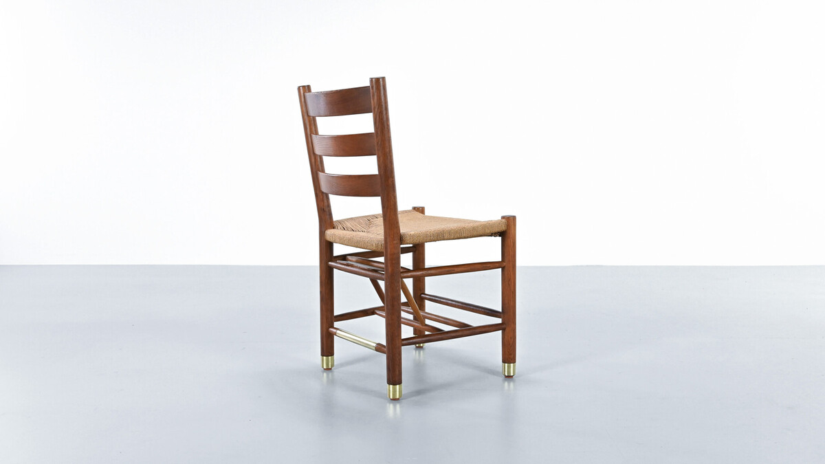 Viggo Hardie-Fischer, set of 6 Danish “Church Chairs” in oak for Sorø Møbelfabrik. 1950s
