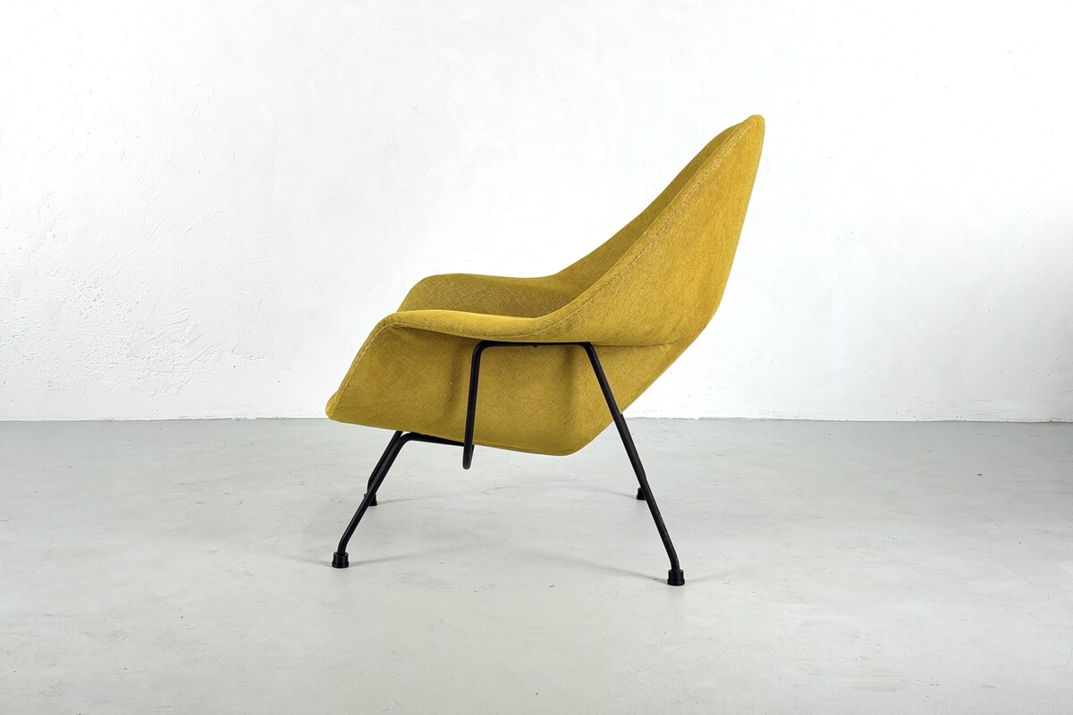 Womb chair by Eero Saarinen for Knoll International - 1950s